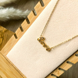 Collier lovea sur son support