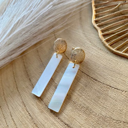 Boucles d'oreilles dorées nacre