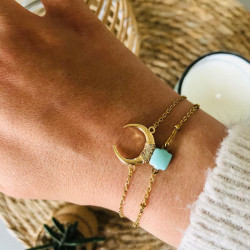 Accumulation de bracelets