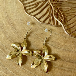 boucles d'oreilles dorées fleurs