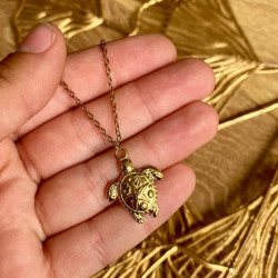 Collier doré TORTUE MARINE