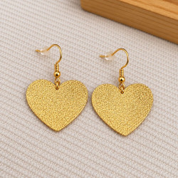 Boucles d'oreilles dorées...